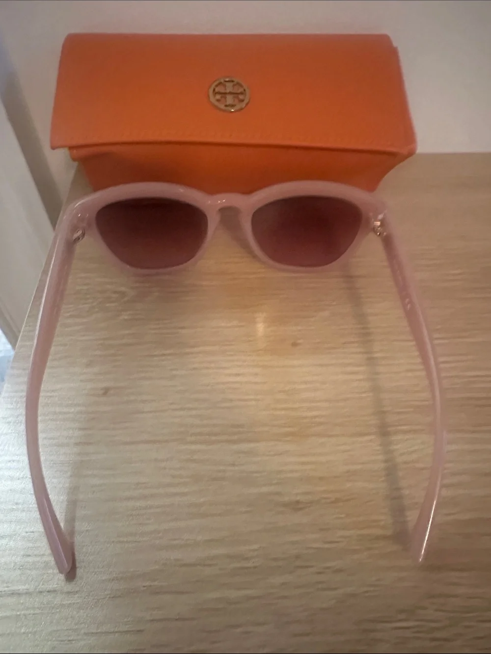 Tory Burch Blush Pink Cat-Eye Sunglasses with Orange Logo Case